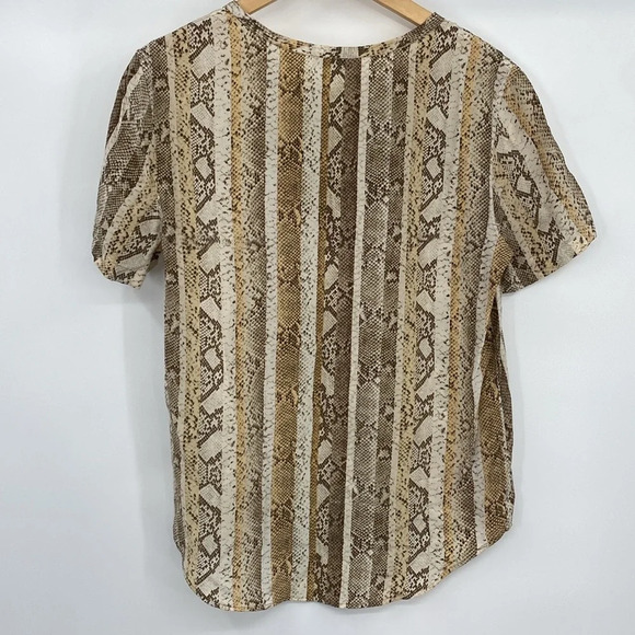 Equipment Femme Silk Blouse Womens Size Small Cream Tan Snakeskin Print Pullover - Picture 7 of 10
